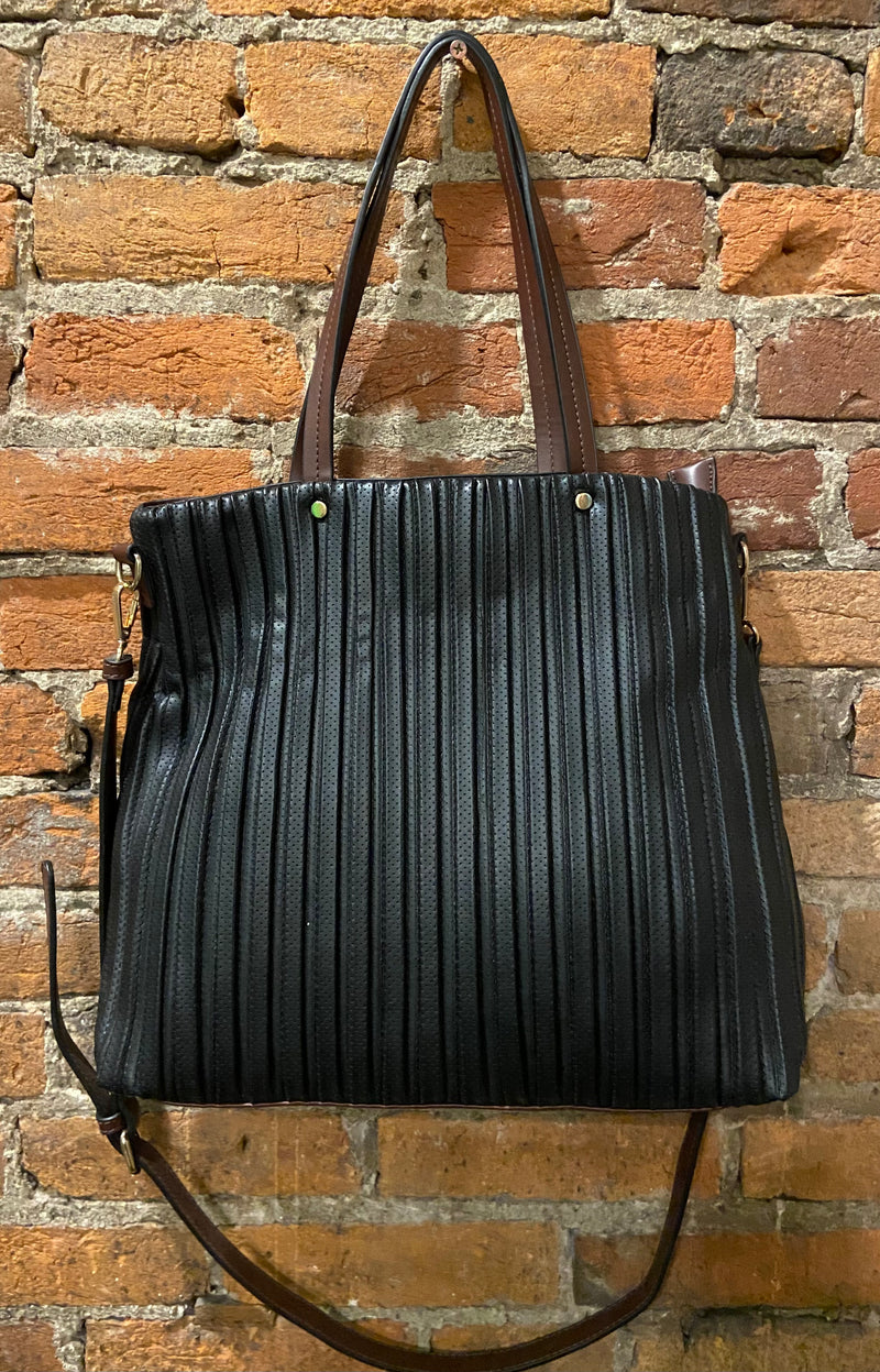 Woven Handbag in Black