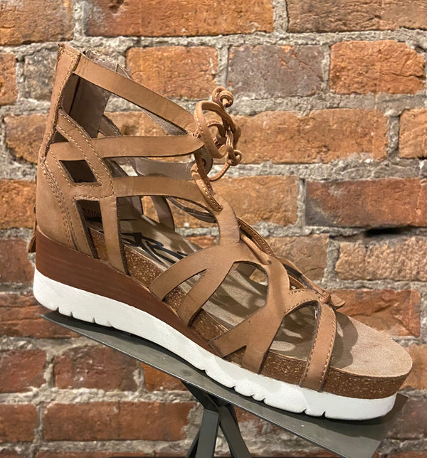 OTBT Wedged Heel in Tan