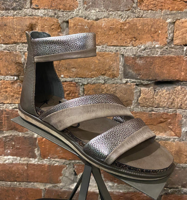 OTBT Sandal in Zinc